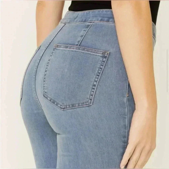 Free People Women's Just Float On Flare Bell Bottom HIGH RISE Jeans Size 27 - Picture 8 of 16
